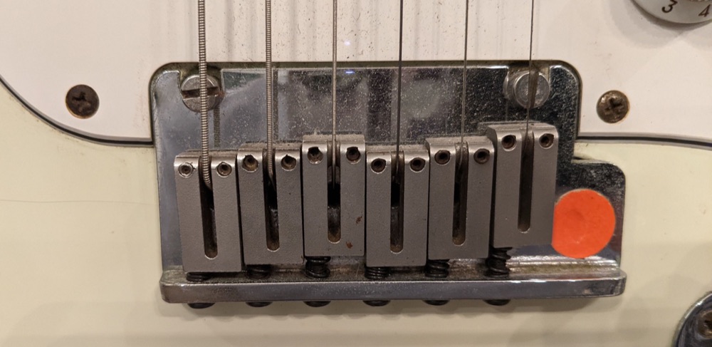 Bridge and saddles of a stratocaster